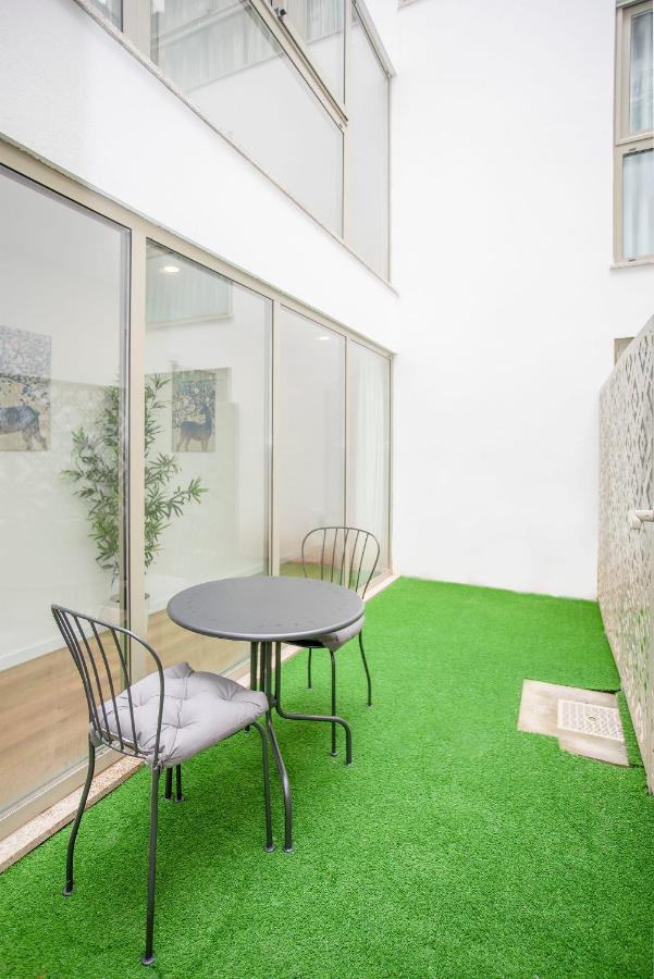 Liiiving In Porto - Downtown Essence Apartments Exterior foto